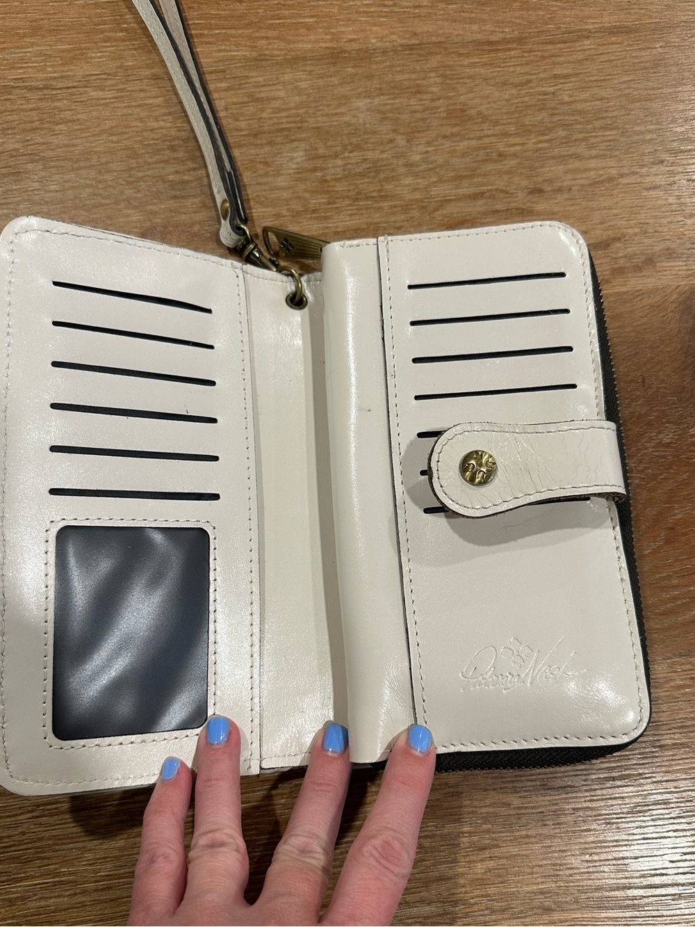 Patricia Nash White/Cream Weave Zip Around With Snap Wallet Wristlet Leather - Picture 2 of 5